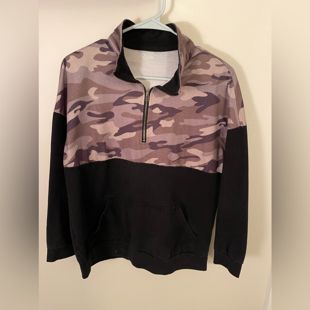 Camo Pullover